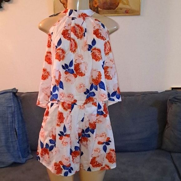 Shorts Set - Picture 1 of 4